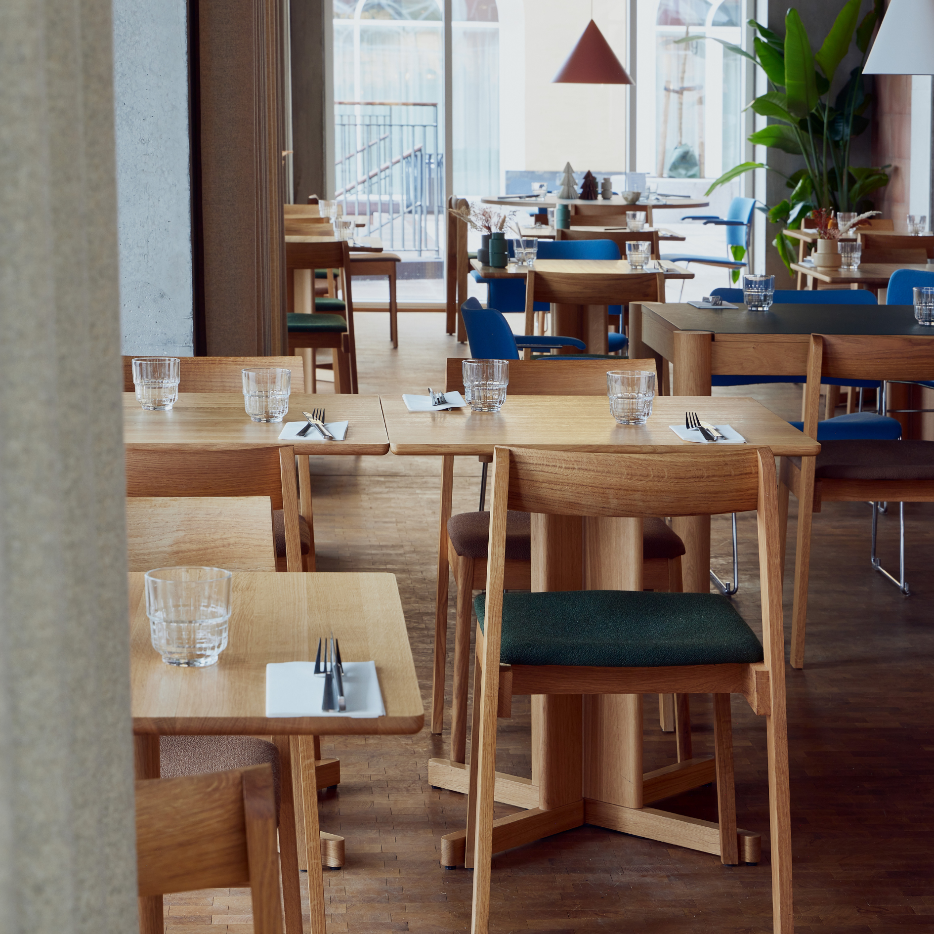 Trefoil Square Table